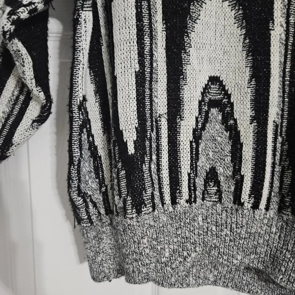J.J. Cochran vintage sweater Large - Picture 3 of 4